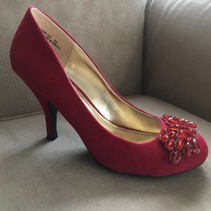 Women’s 8.5M Bamboo 4”Heels Slip-on Red Velveteen